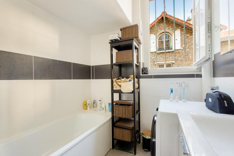 Appartement - 94 m² - 4 pièces