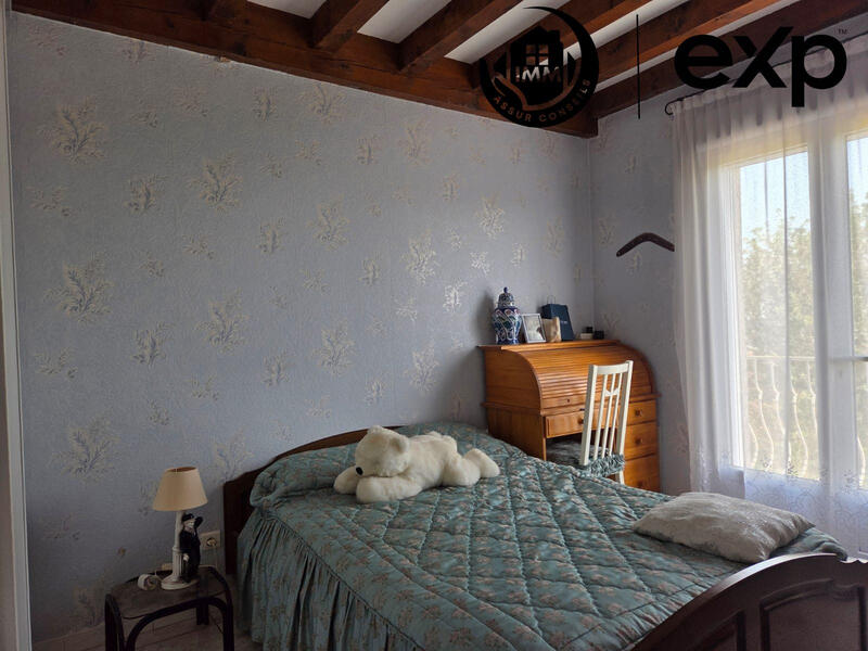 Maison - 193 m² - 8 pièces