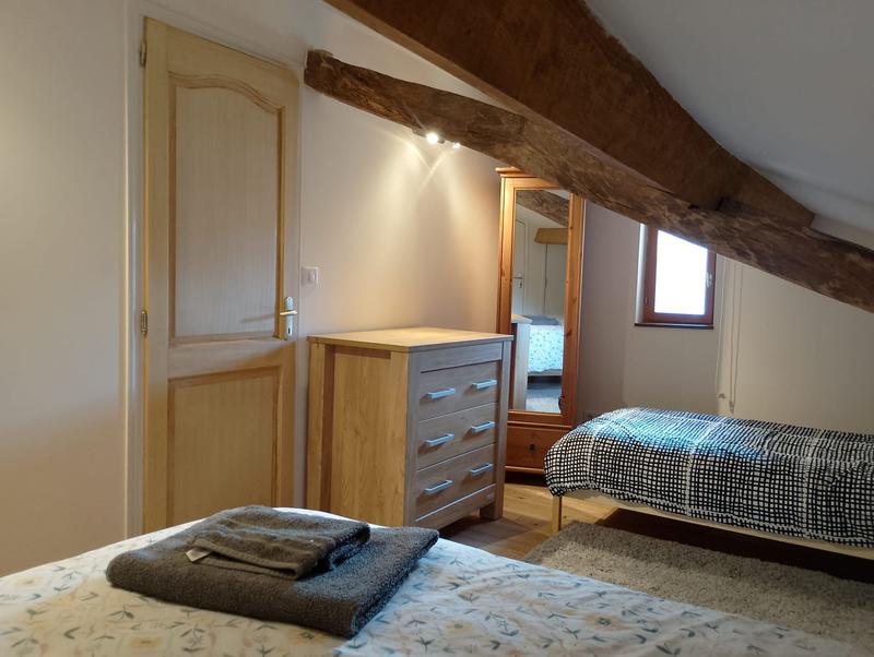 Maison - 235 m² - 8 pièces