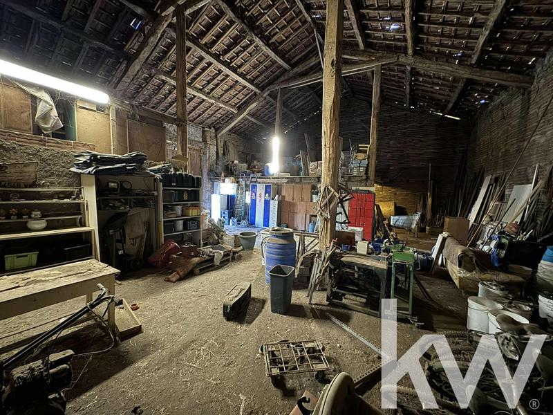 Maison - 202 m² - 8 pièces