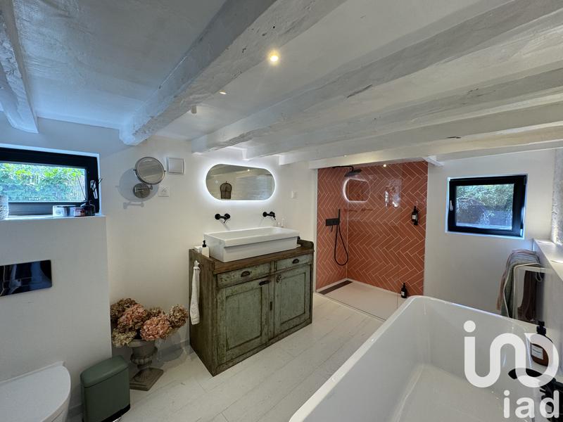 Maison - 160 m² - 8 pièces