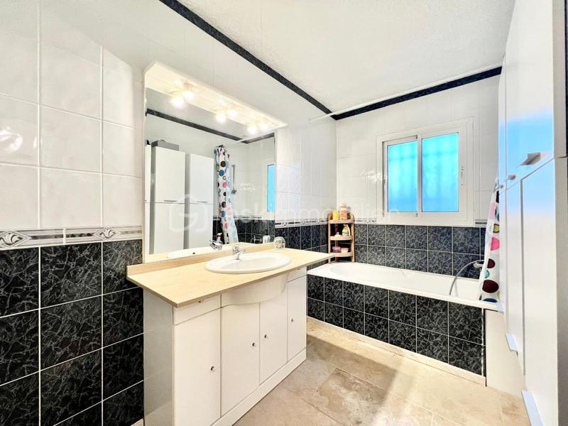 Villa - 165 m² - 6 pièces