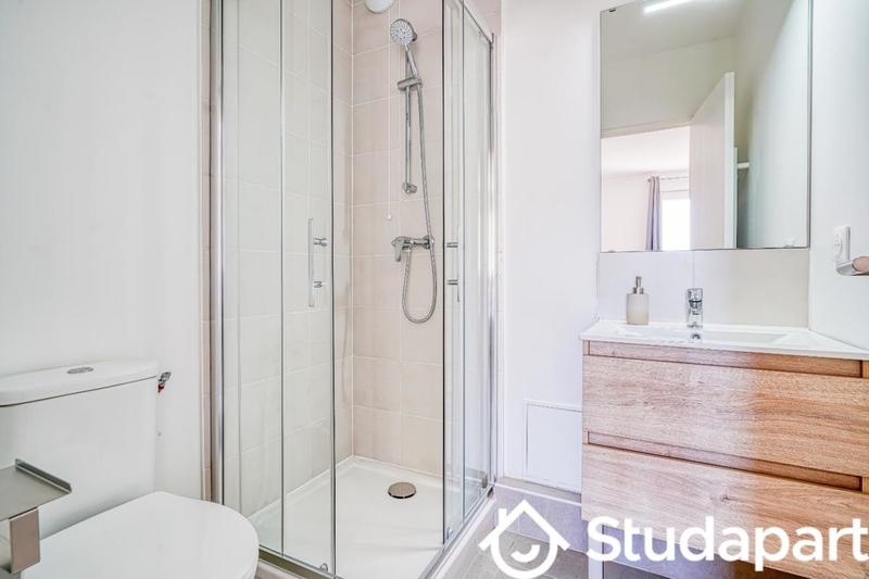 Chambre - 14 m² - 1 pièce