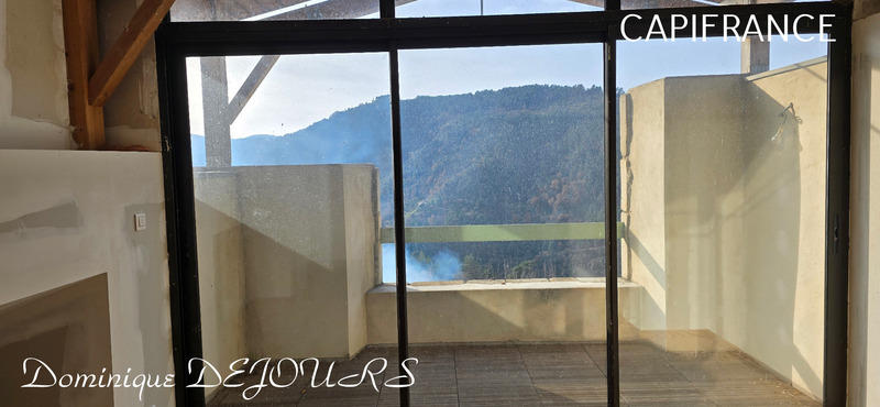 Maison - 122 m² - 4 pièces