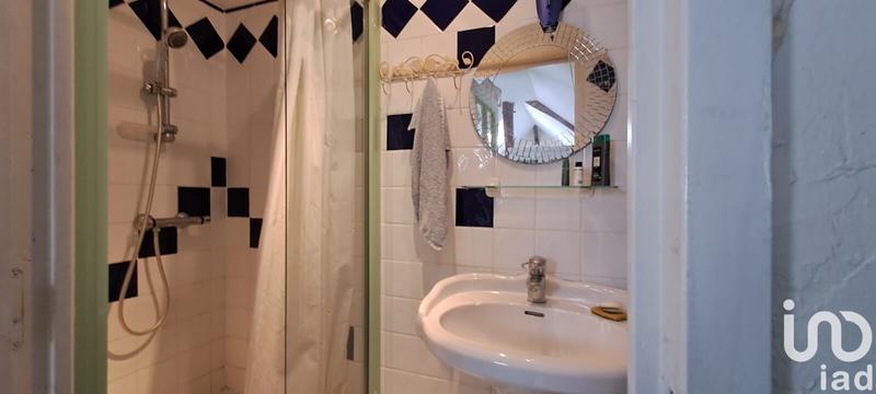 Maison - 245 m² - 11 pièces