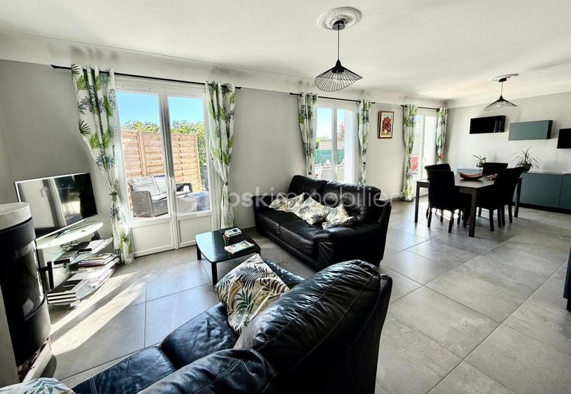 Maison - 127 m² - 7 pièces