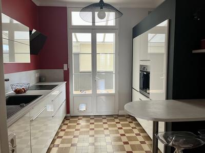 Appartement - 96 m² - 3 pièces