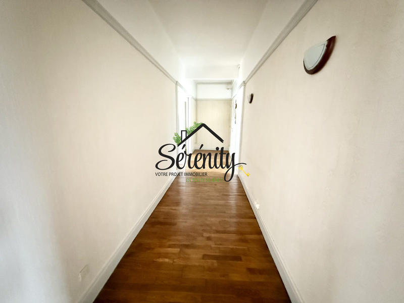 Appartement - 95 m² - 4 pièces