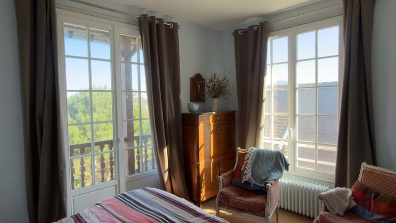 Maison - 188 m² - 8 pièces