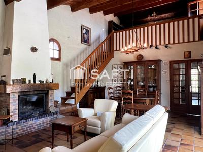 Maison - 141 m² - 6 pièces