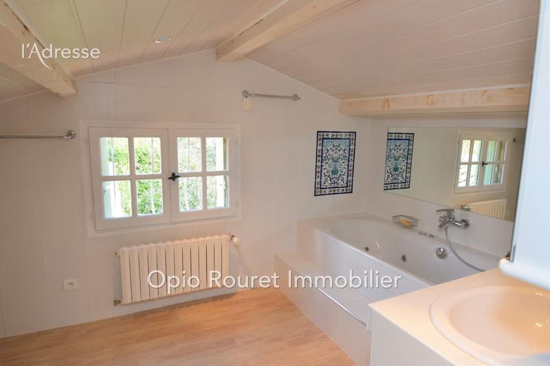 Maison - 200 m² - 7 pièces