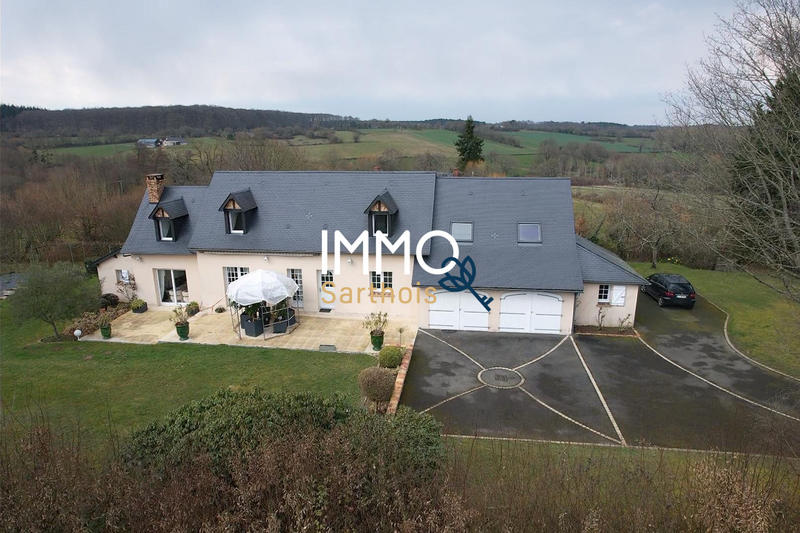 Maison - 152 m² - 5 pièces