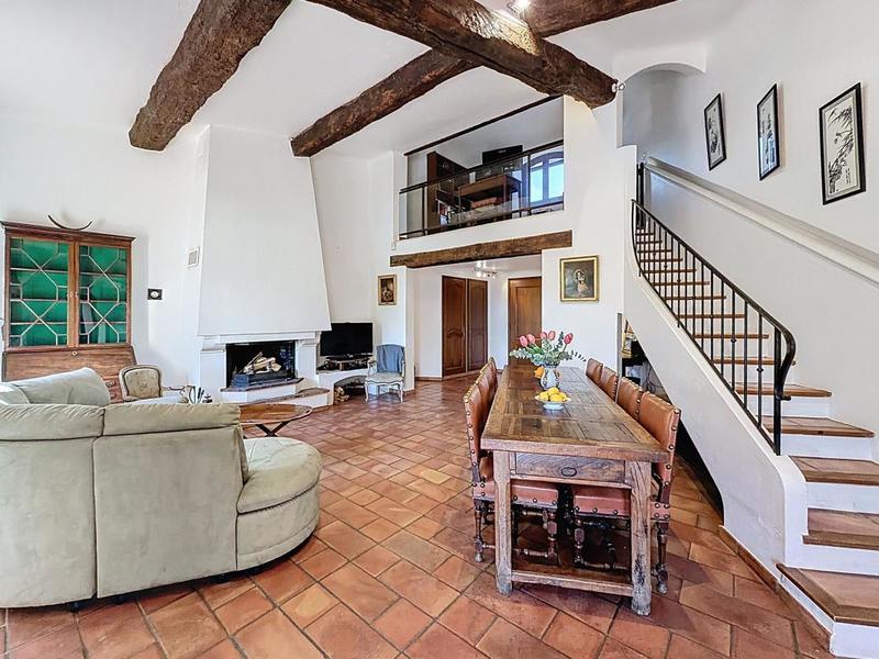 Maison - 175 m² - 6 pièces