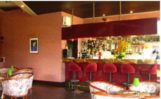 Local commercial - 13 000 m²