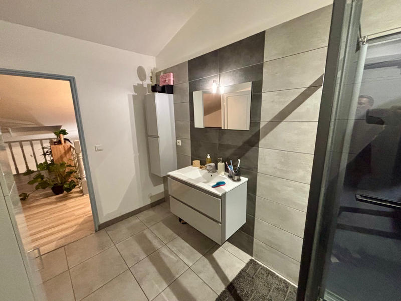 Loft - 68 m² - 2 pièces