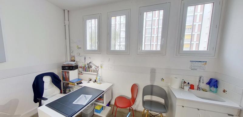 Bureau - 58 m² - 1 pièce