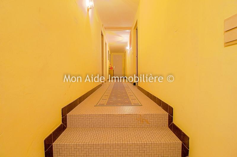 Villa - 500 m² - 12 pièces