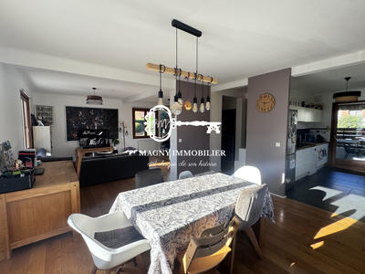 Appartement - 97 m² - 4 pièces