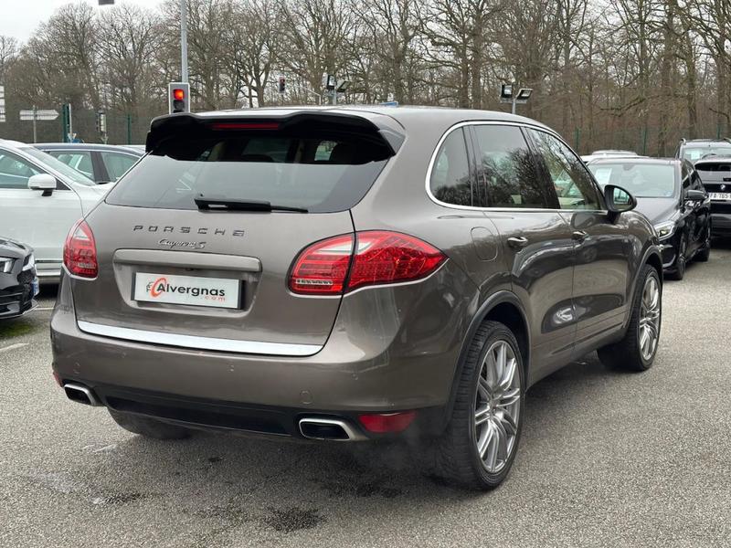 Porsche Cayenne II 4.8 V8 400 s