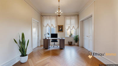 Appartement - 126 m² - 5 pièces