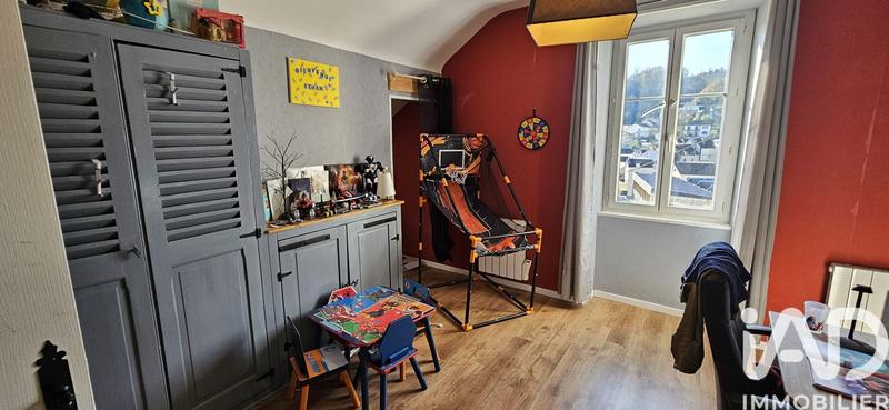 Maison - 102 m² - 5 pièces