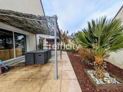 Pavillon - 170 m² - 6 pièces