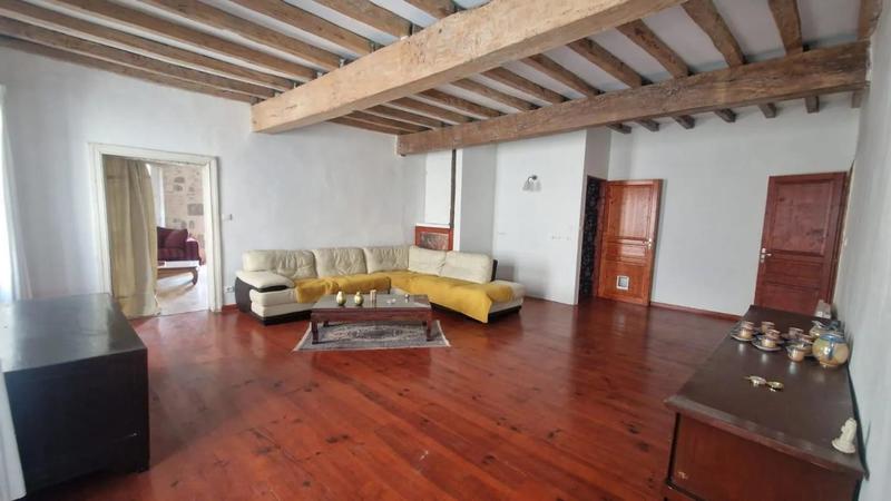 Maison de village - 180 m² - 7 pièces