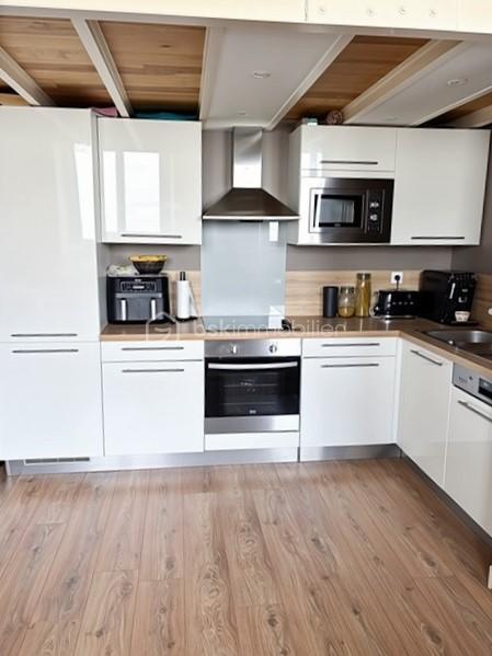 Loft - 66 m² - 3 pièces