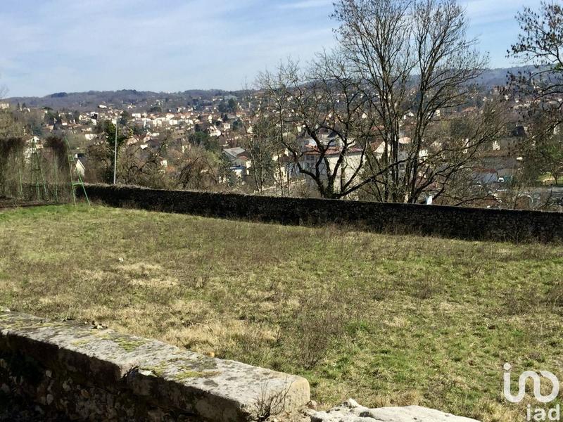 Maison - 800 m² - 11 pièces