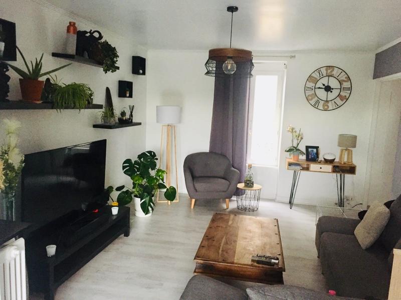 Demeure - 133 m² - 8 pièces