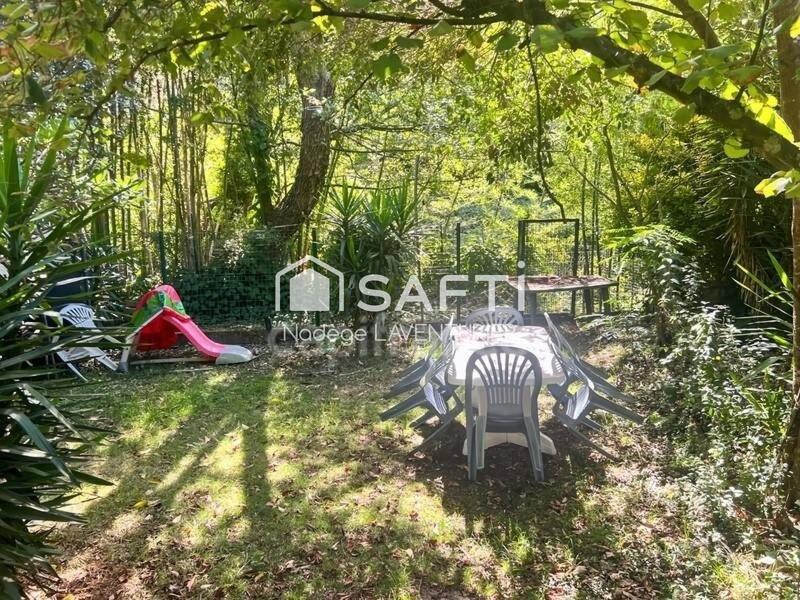 Maison - 197 m² - 6 pièces