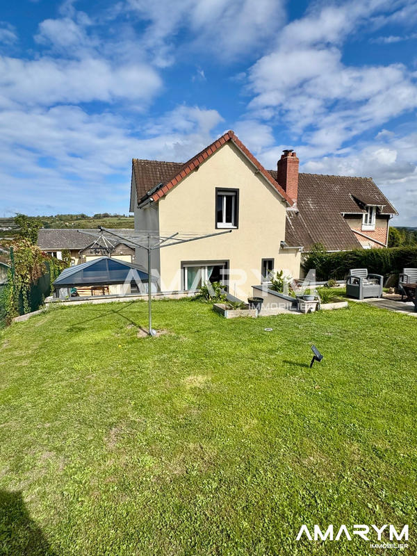Maison - 105 m² - 4 pièces
