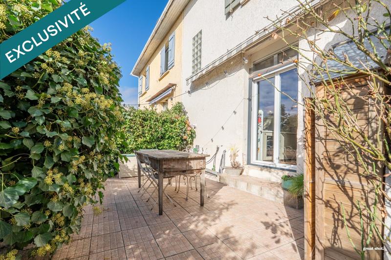 Maison - 92 m² - 5 pièces