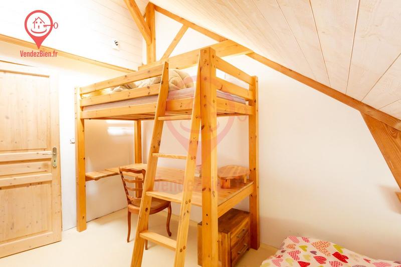 Maison - 150 m² - 5 pièces