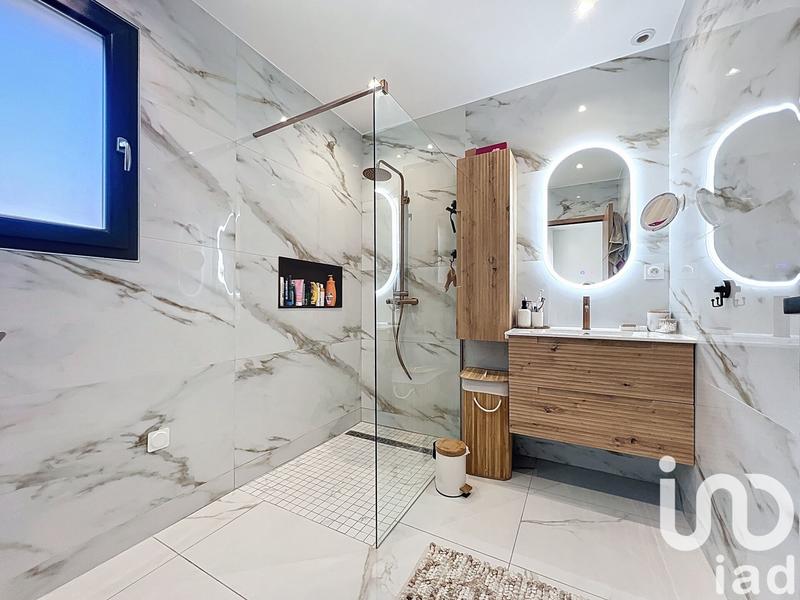 Maison - 143 m² - 5 pièces