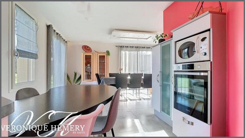 Maison - 180 m² - 5 pièces