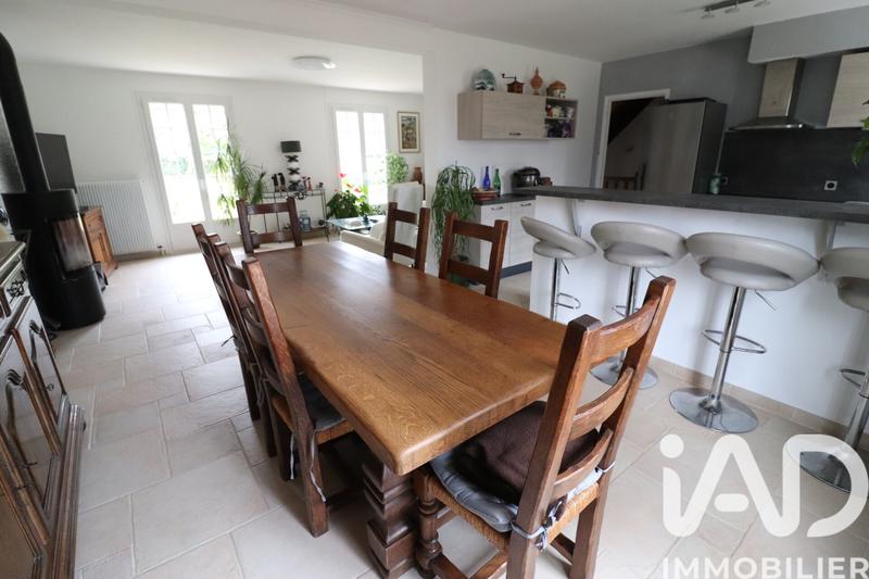 Maison - 137 m² - 7 pièces