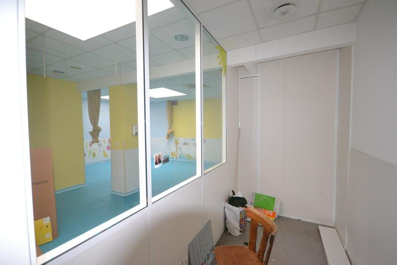 Local d'activités - 65 m² - 6 pièces