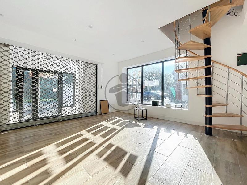 Immeuble - 110 m² - 5 pièces