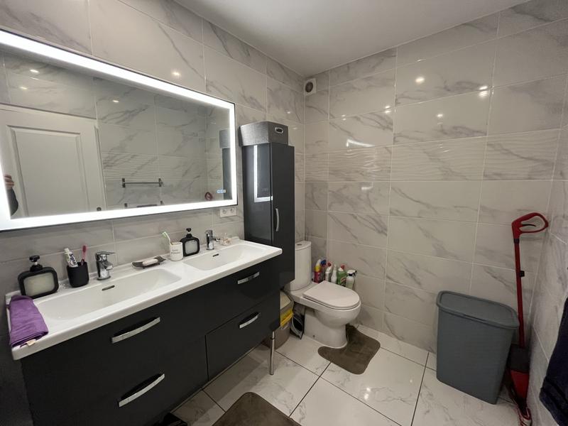 Maison - 122 m² - 6 pièces