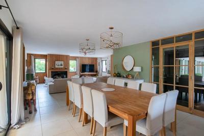 Maison - 160 m² - 4 pièces