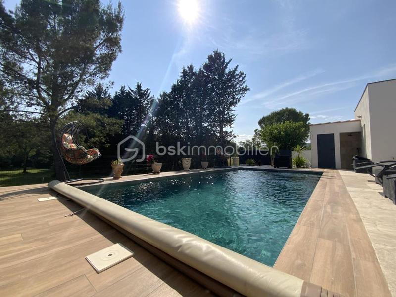 Maison - 180 m² - 6 pièces