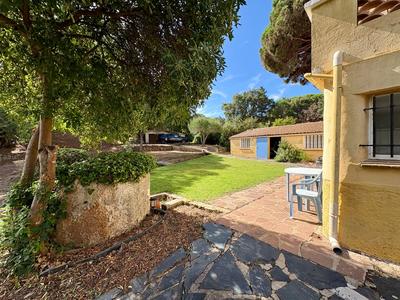 Maison - 240 m² - 9 pièces