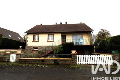 Maison - 107 m² - 6 pièces