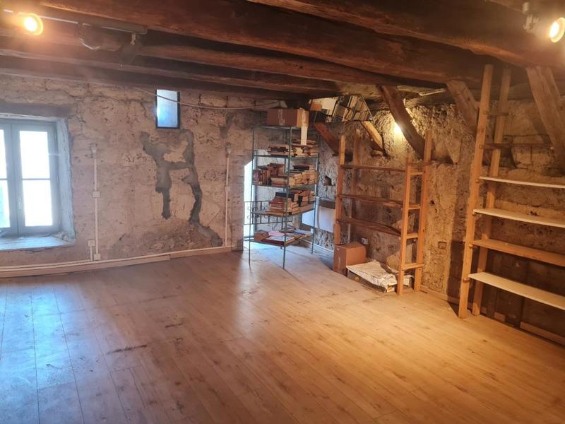 Propriété - 230 m² - 7 pièces