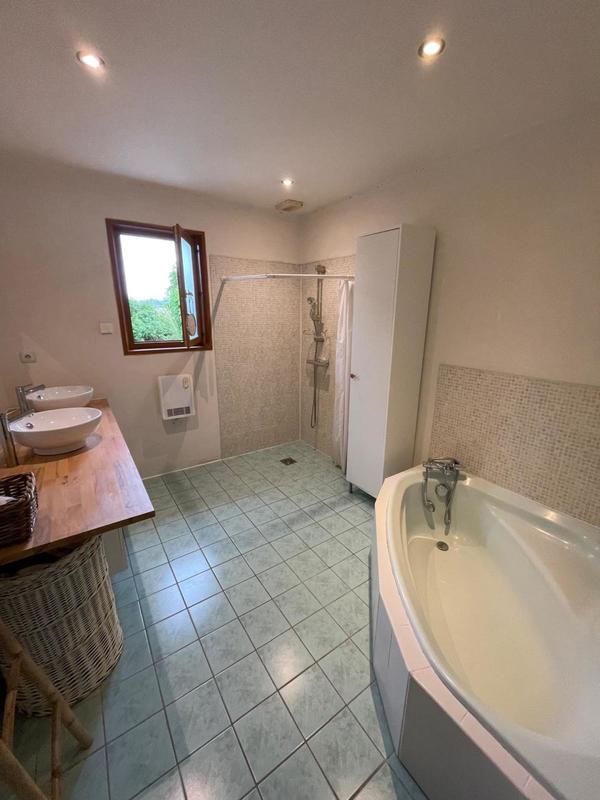 Maison - 135 m² - 6 pièces