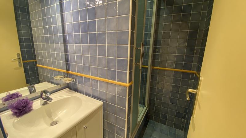 Villa - 243 m² - 9 pièces