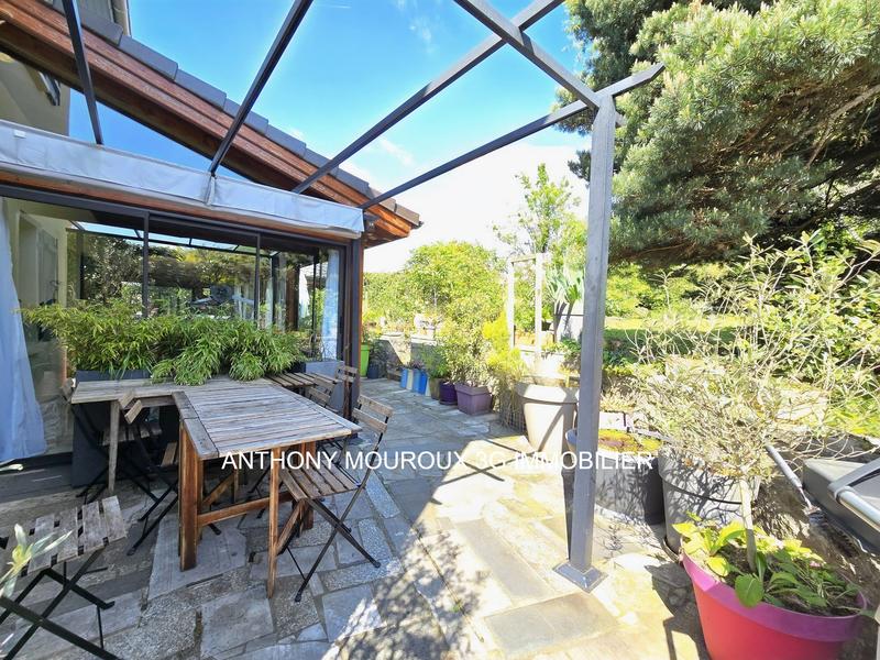 Maison - 188 m² - 7 pièces