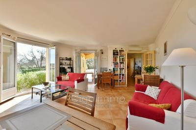 Villa - 100 m² - 5 pièces