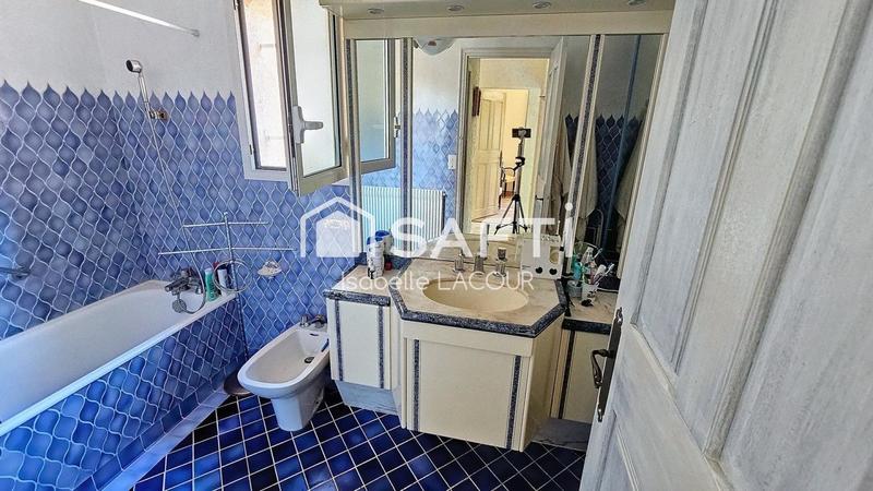 Villa - 260 m² - 6 pièces